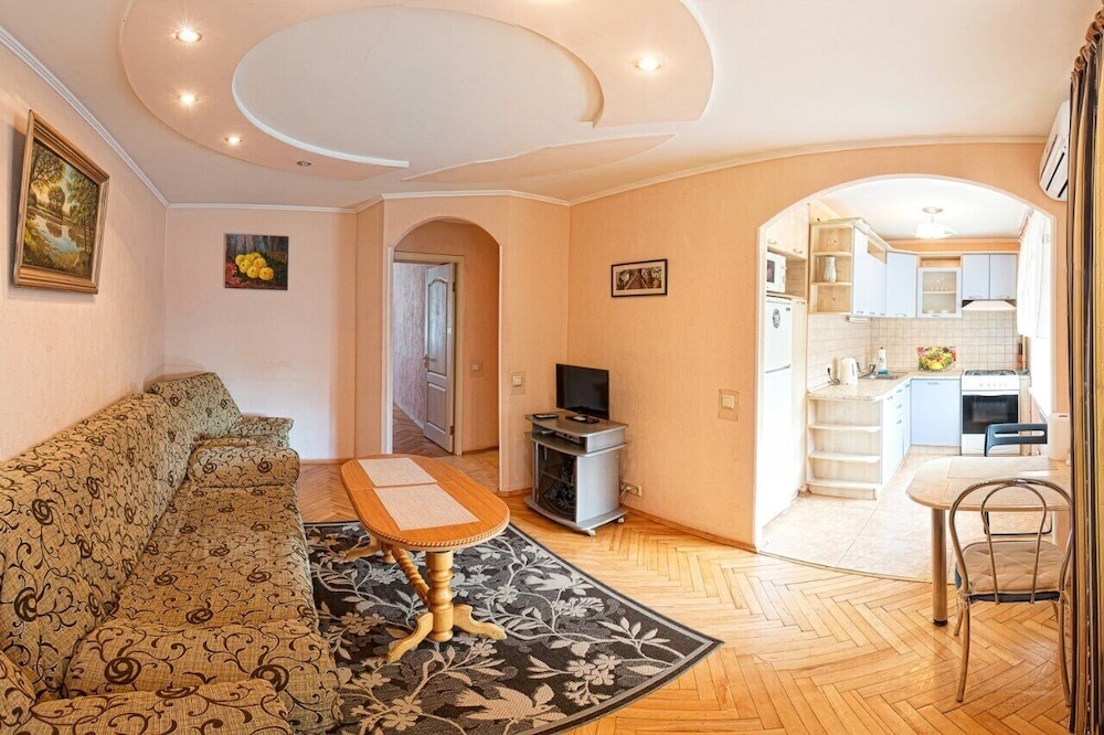 Apart Kiev Klovskiy spusk 12 view 3