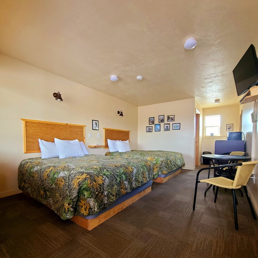 Flaming Gorge Hideout view 3