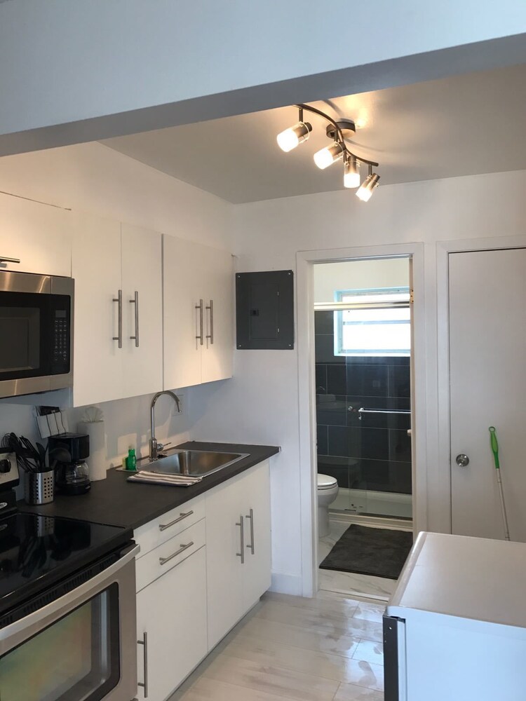 Hallandale Beach Apartments