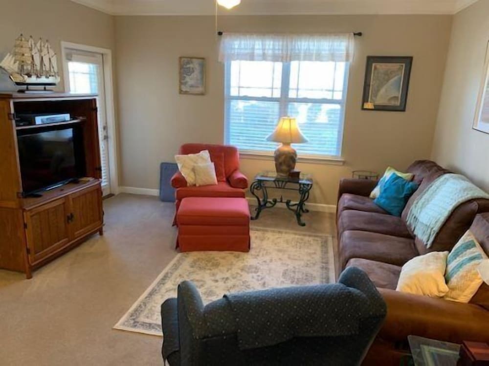 221-06 Woodlands Way - Property Image 10