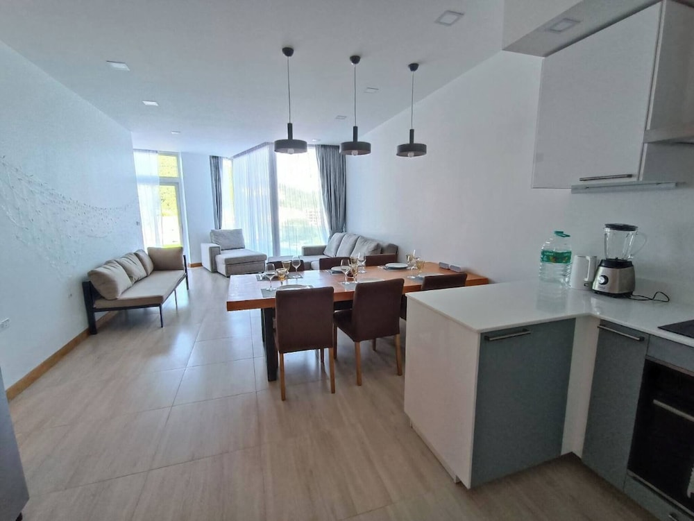 Q Conzept 2bdr 2bthr 300m From the sea