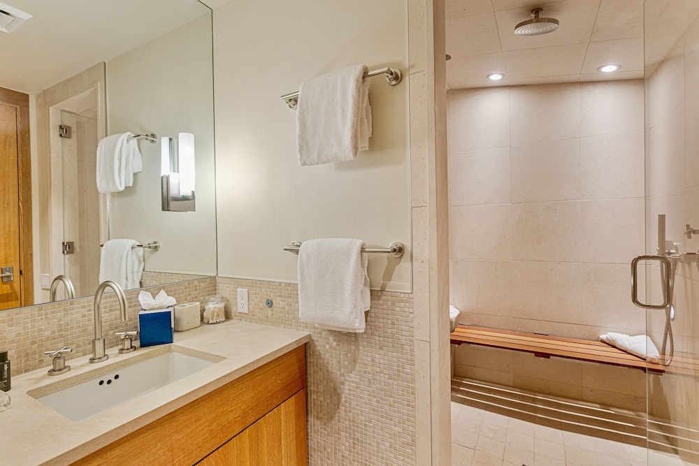 Grand Lodge - Four Bedroom #502 - Ski-in/ski-out 4 Condo