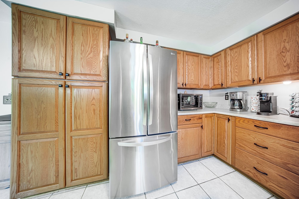 Pet-friendly Espyville Home w/ Yard & Fire Pit! view 5