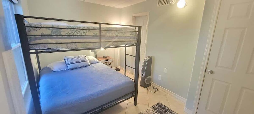 2 Levels Pool Near Beach 2 Patios 2 Bedroom Apts