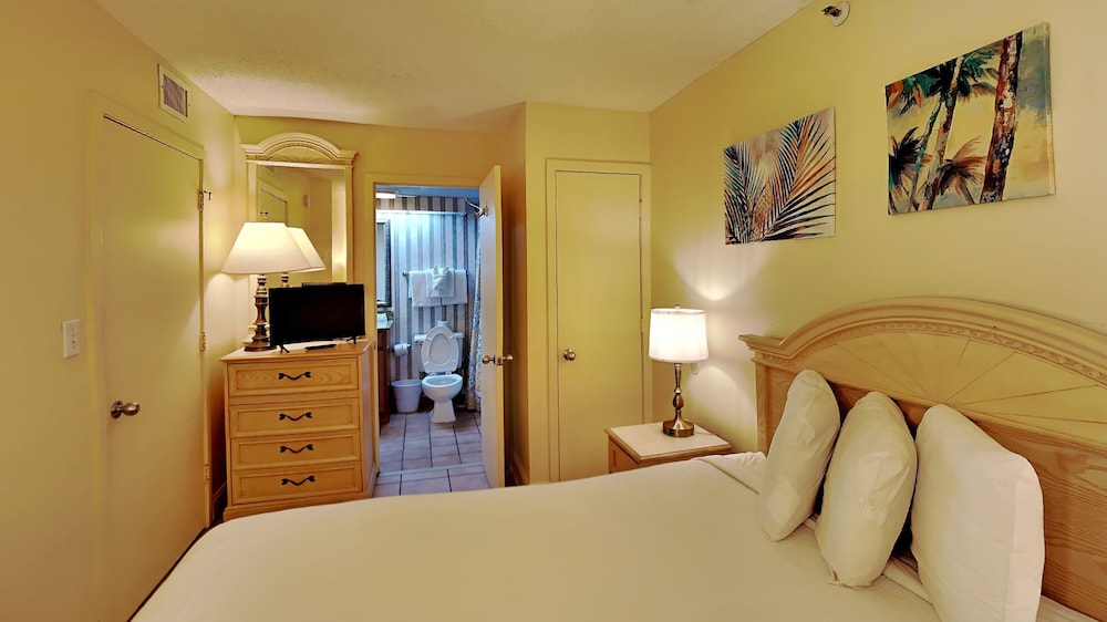 Atlantica 552 2 Bedroom Condo