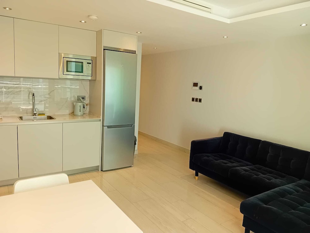 Marina Club Adriatic, Gibraltar - Studio Apartment view 5
