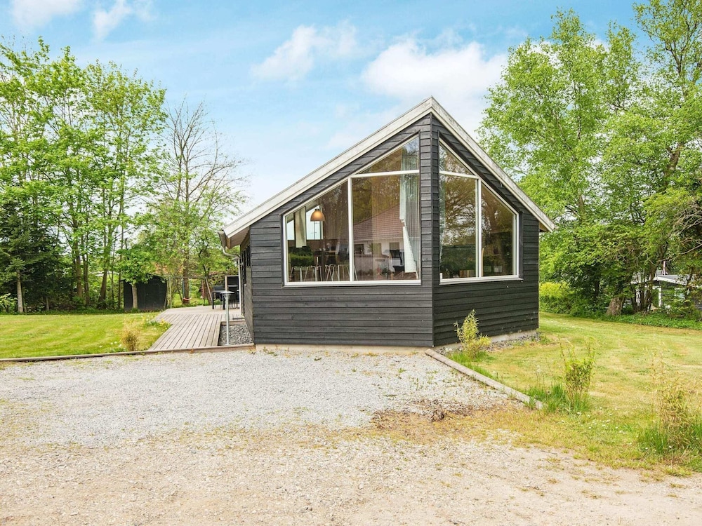 6 Person Holiday Home in Borkop