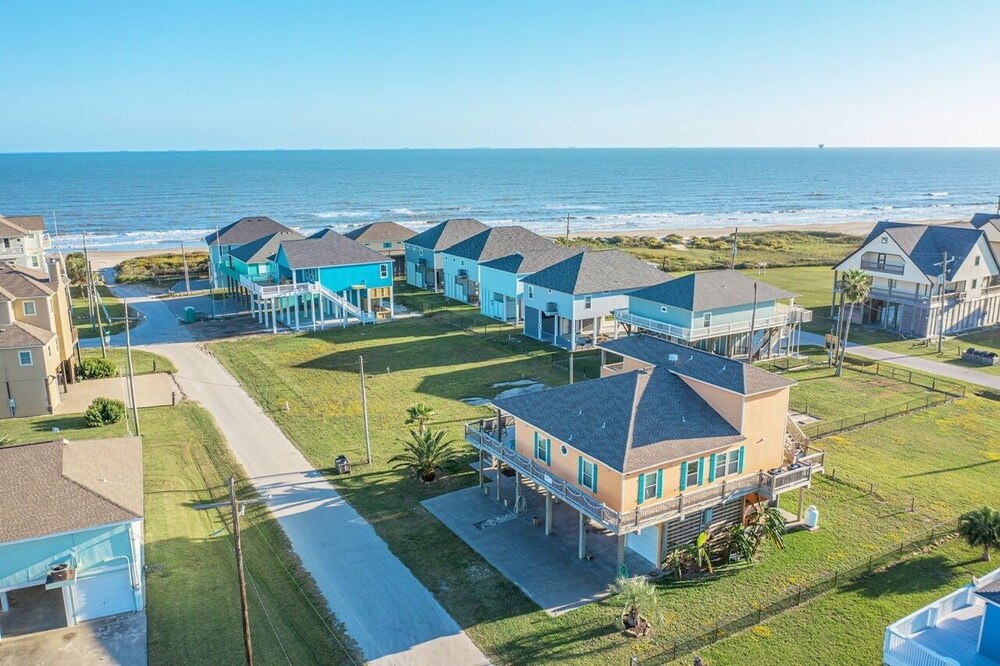Seaside Merryment 4 Bedroom Home