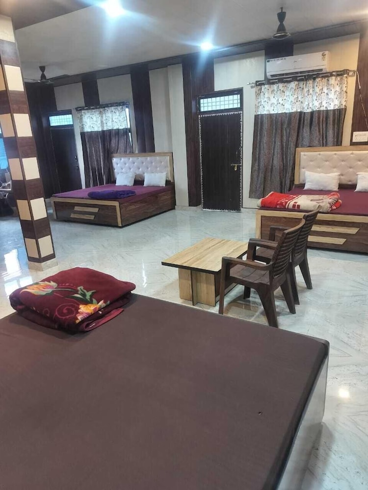 Shree Ram Saroj Aksh Dham