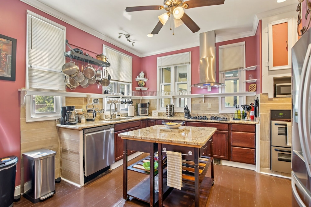 Charming Victorian Home With Porch & Large Yard 7 Bedroom Home