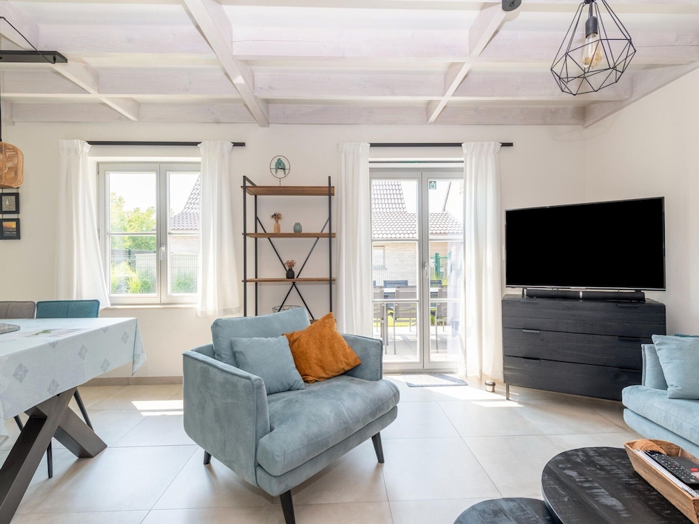 Holiday Home in Koksijde With Garden & Parking