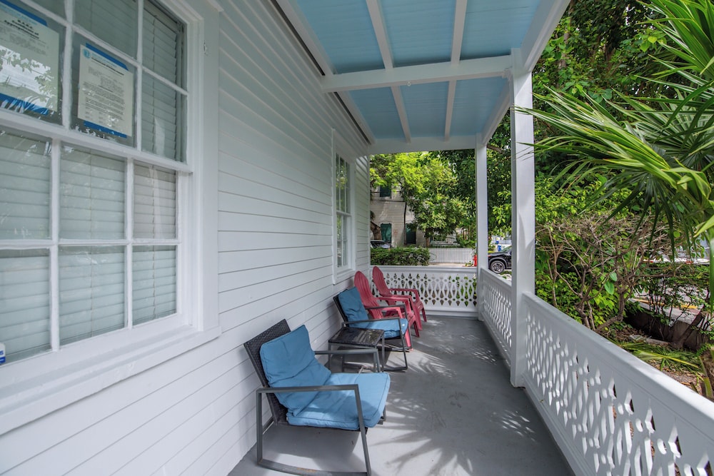 Banana's Foster Guesthouse