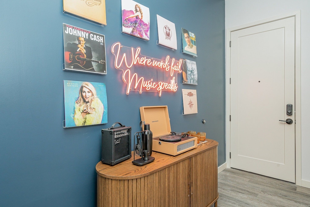 Harmony Hideaway - Mins to Broadway - In Music Row
