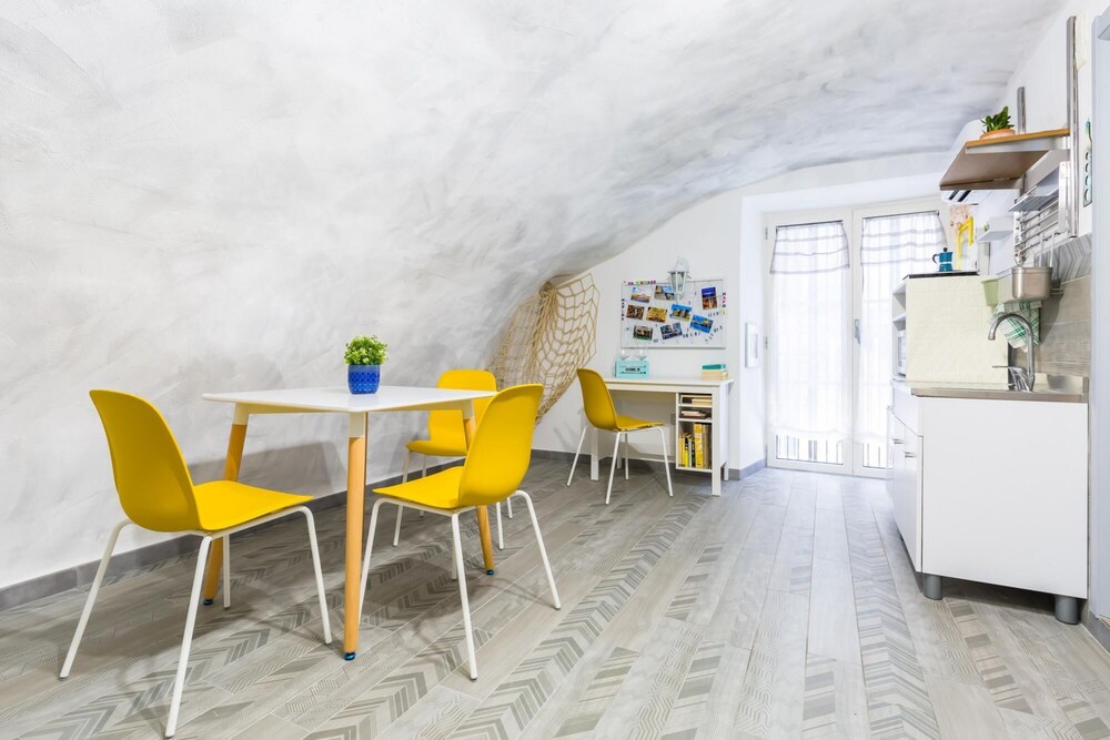 Riviera di Chiaia Studio Apartment