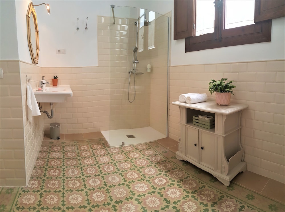 Los Canaritos Guest-House