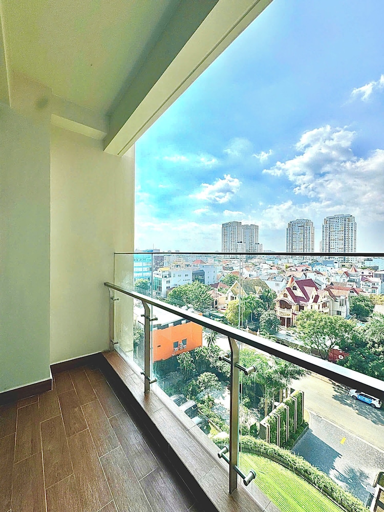 Homie's Apartment in D'Edge Thao Dien