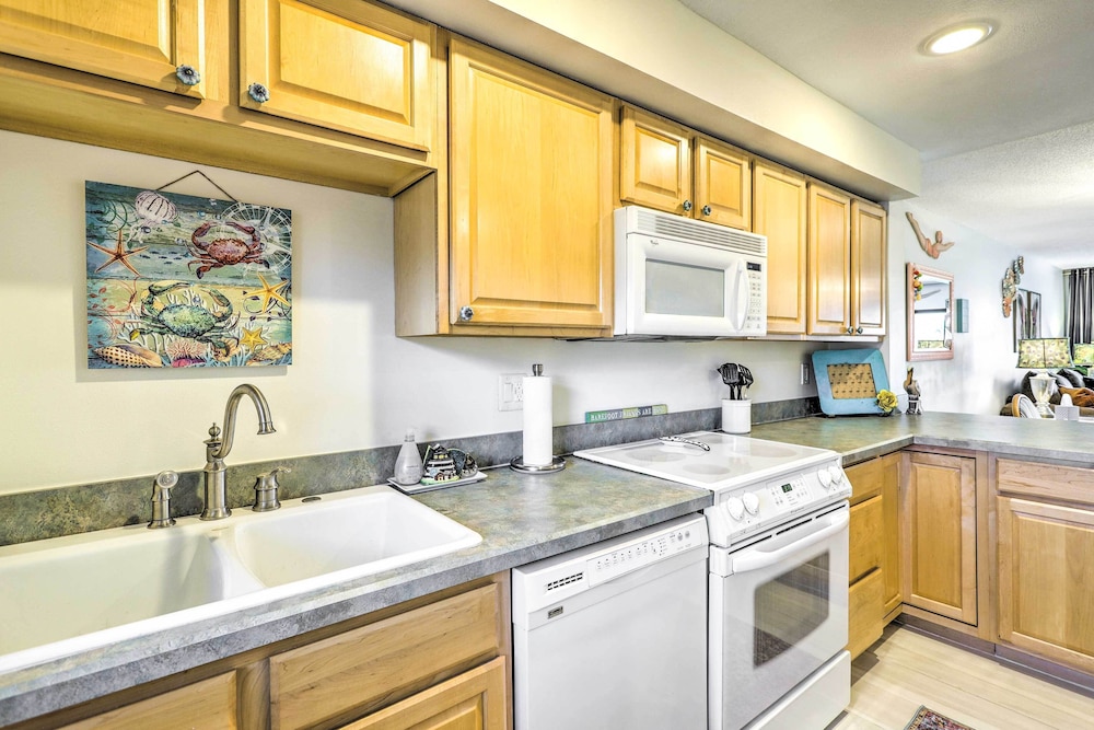 Cape Canaveral Condo w/ On-site Beach Access! view 5