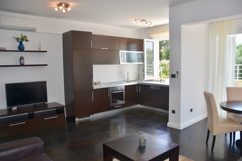 Pervanovo Apartments
