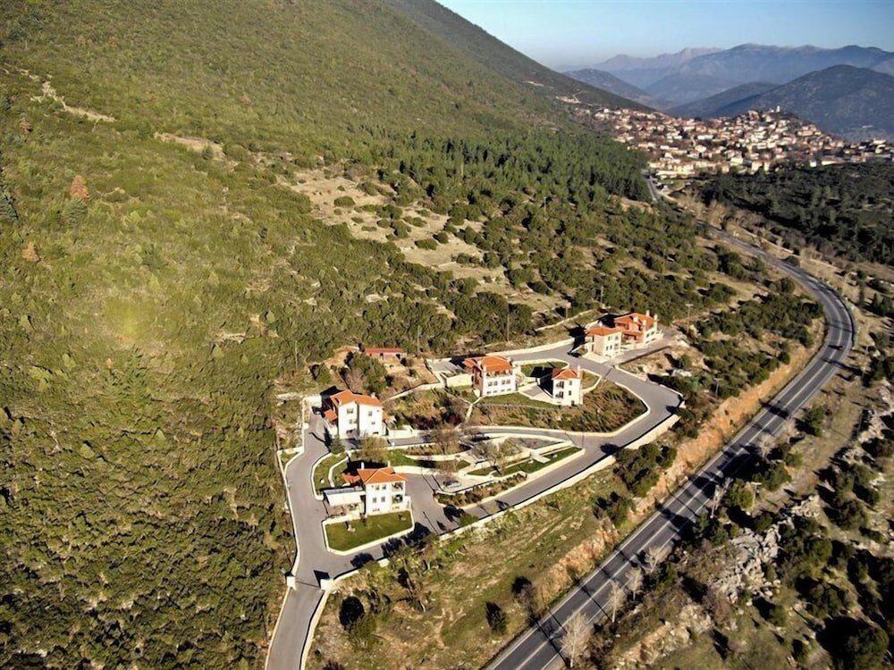 Menalia Villas & Suites