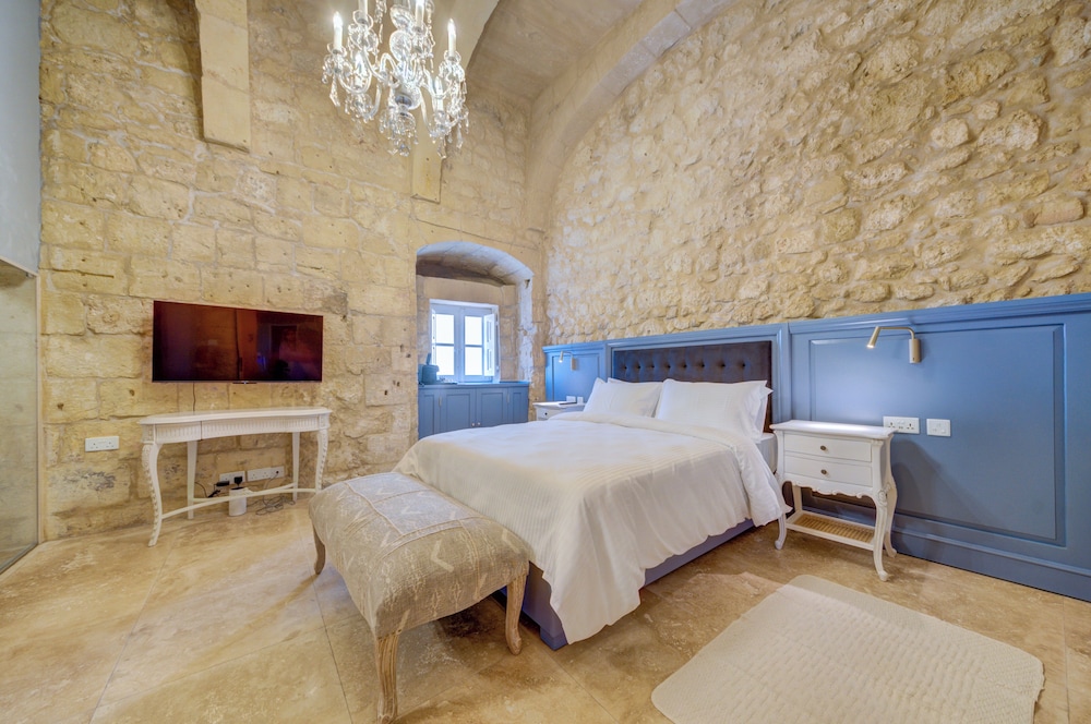 Ta' Karmenu - A Medieval Maltese Gem 800-year-old House Near Mdina, Rabat