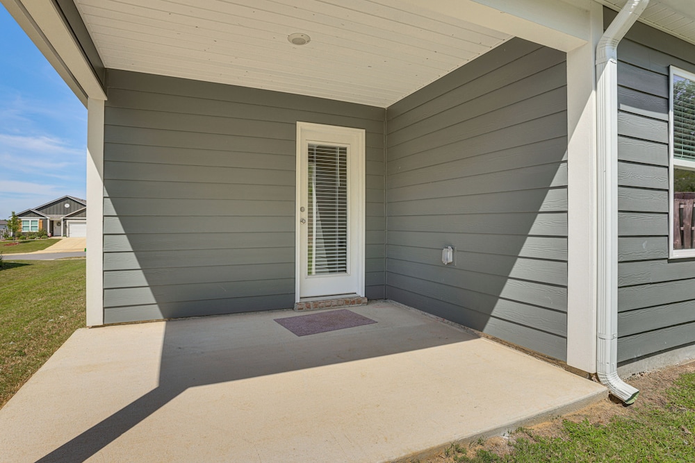 Bama Game Day Base: Newly Built Home Near UA!
