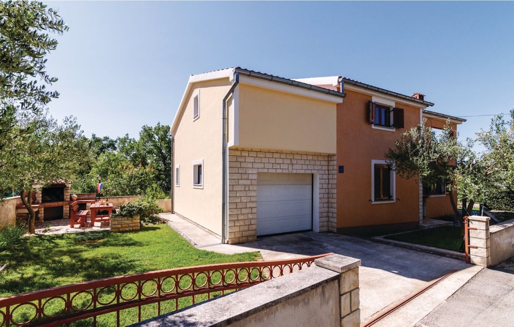 Obrovackrusevo, Modern apt w. Terrace & sea View view 5