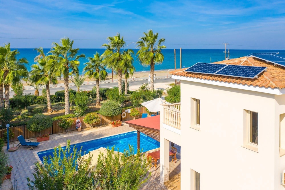 Villa Jan Lui Large Private Pool Walk to Beach Sea Views A C Wifi Eco-friendly - 3296 view 2