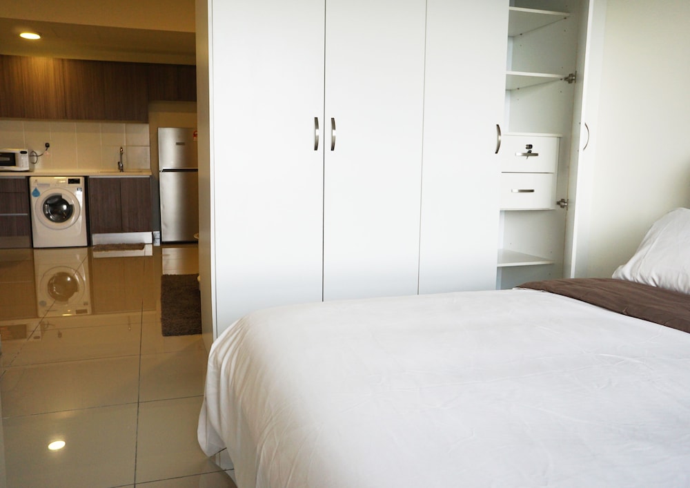 Hyve Studio Suites photo 8
