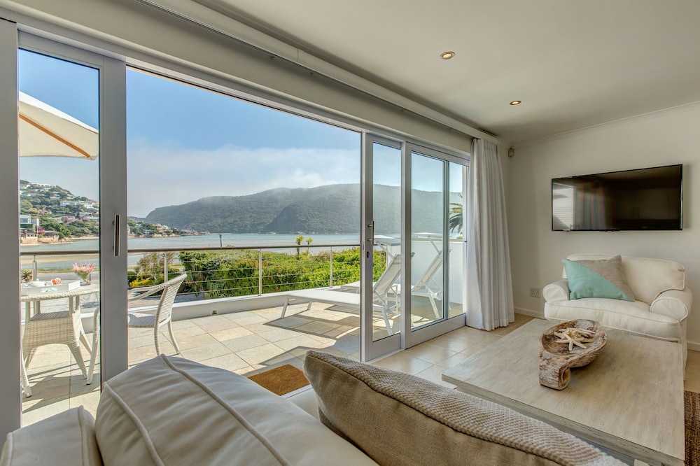 Amanzi Island Boutique Hotel