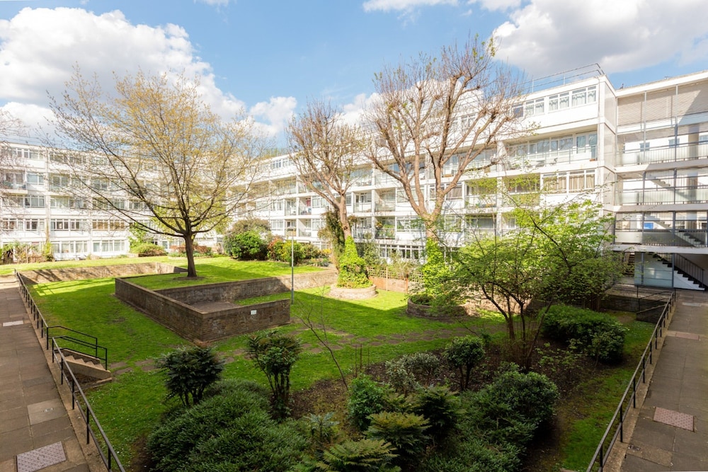 The Pimlico Apartments