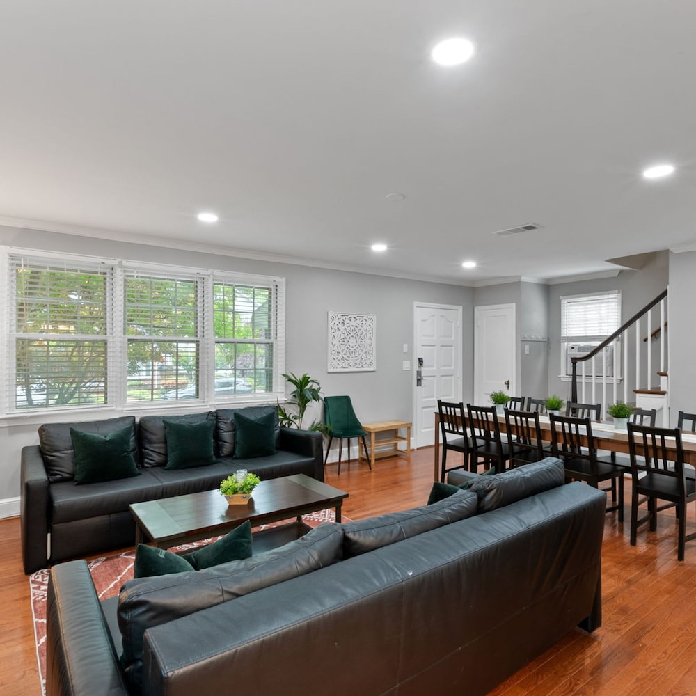 Stately 5BR Historic Retreat Cozysuites view 3