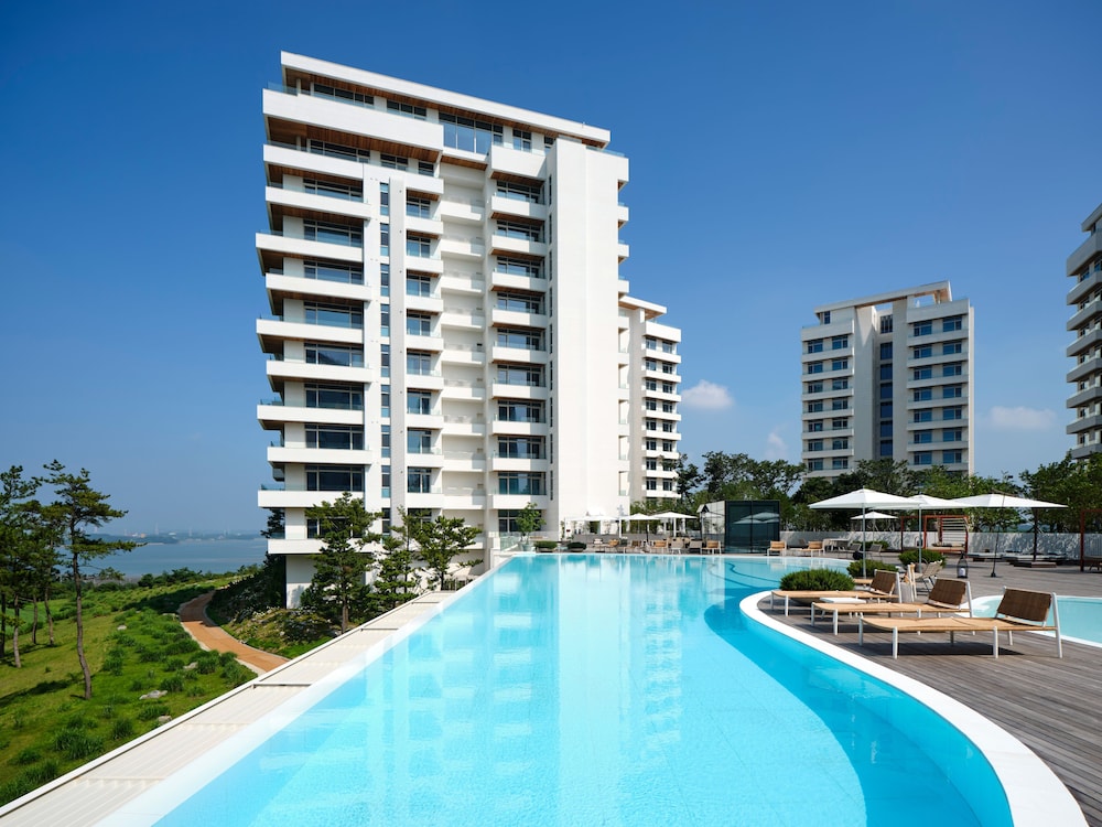 Hotel The Heaven Resort - Image 1