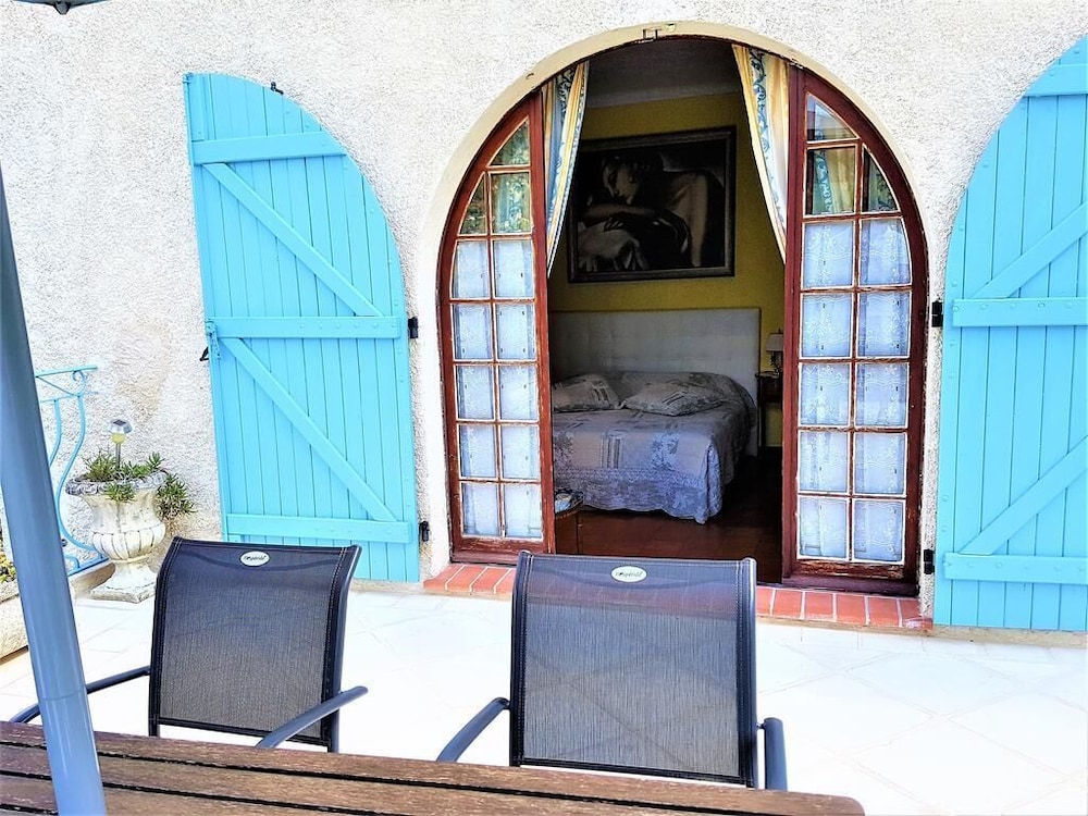 B&B With Charm - Quiet With Kitchen & sw Pool