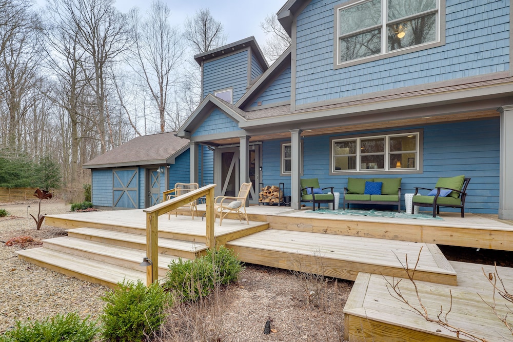Union Pier Home w/ Outdoor Entertainment Spaces! view 3