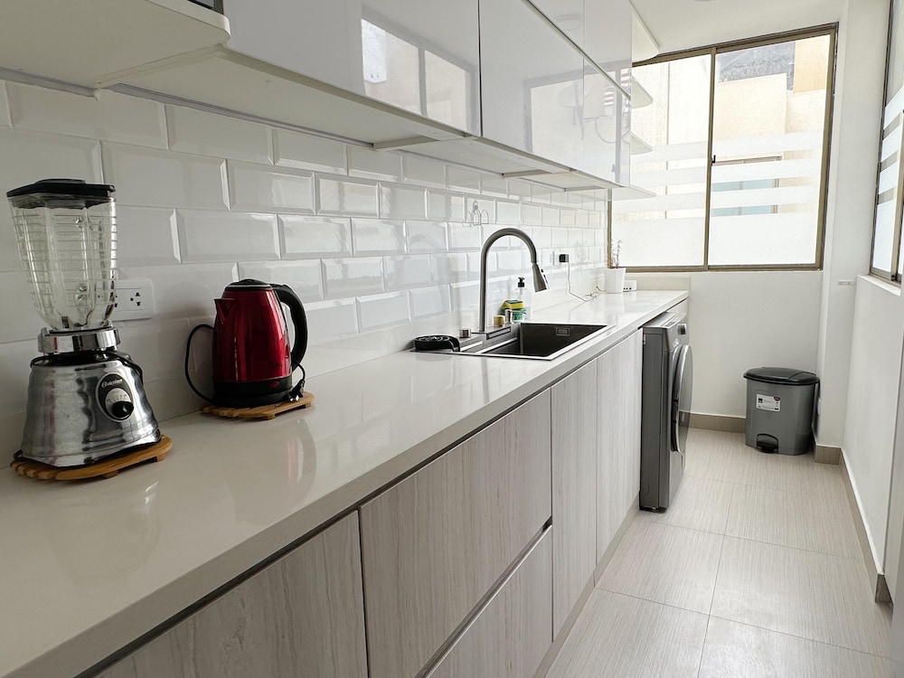 Exclusive Apartment with Private Terrace (1504)
