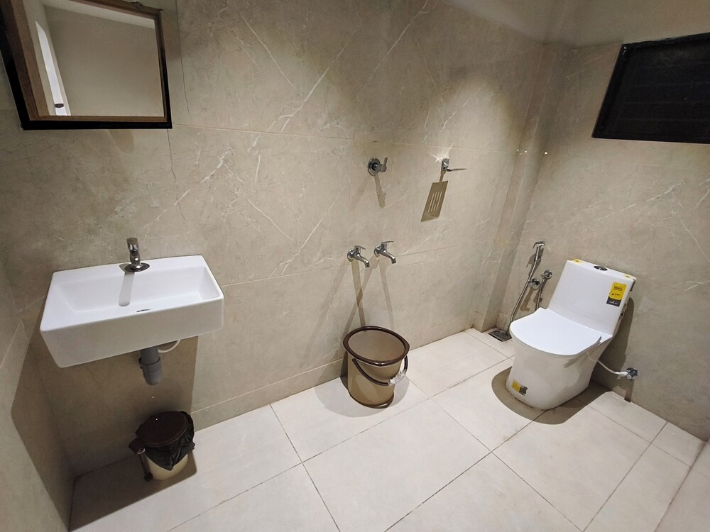 Hotel Beverly Plaza Kozhikode