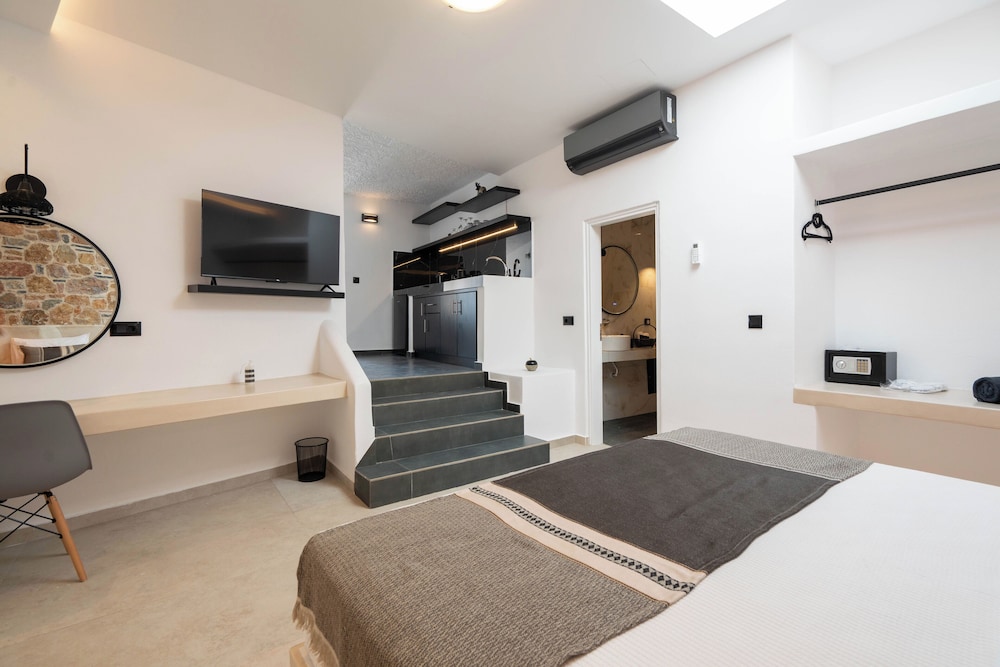 Illusion Suites