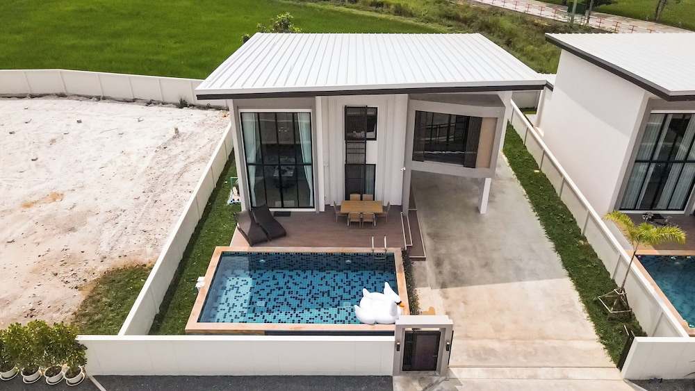 Kanna Pool Villa