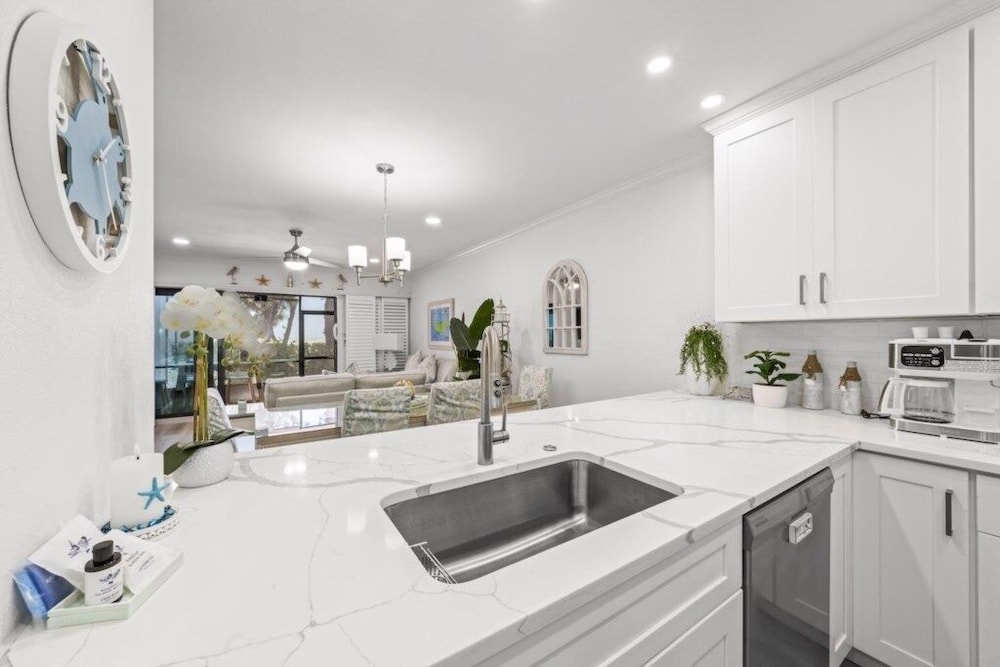 Coquina Beach 2c 2 Bedroom Condo