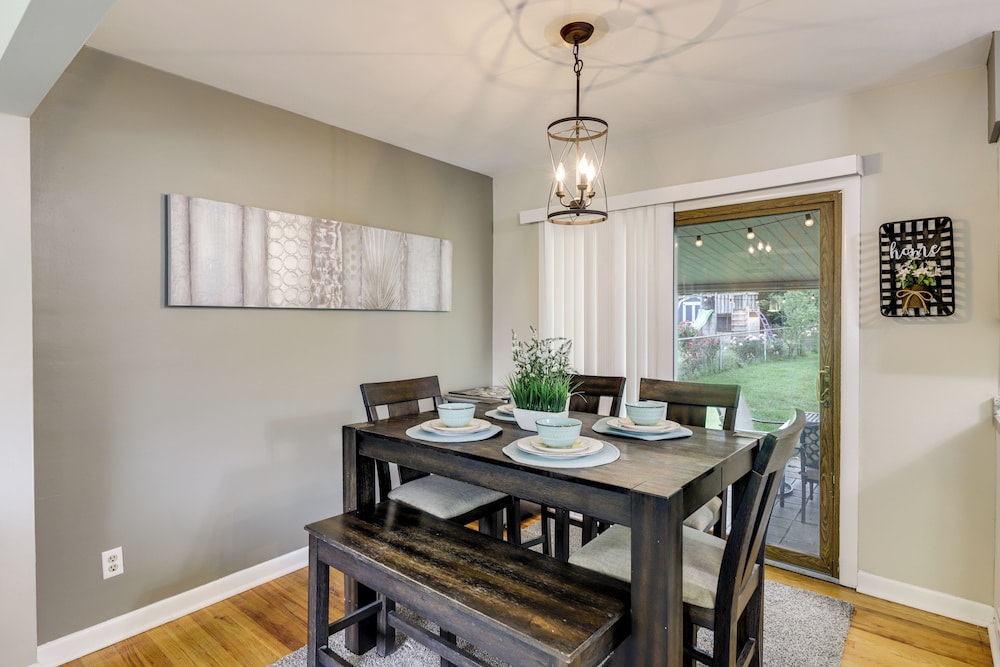 10 Mi to Dtwn Cincinnati: Home w/ Patio & Yard!