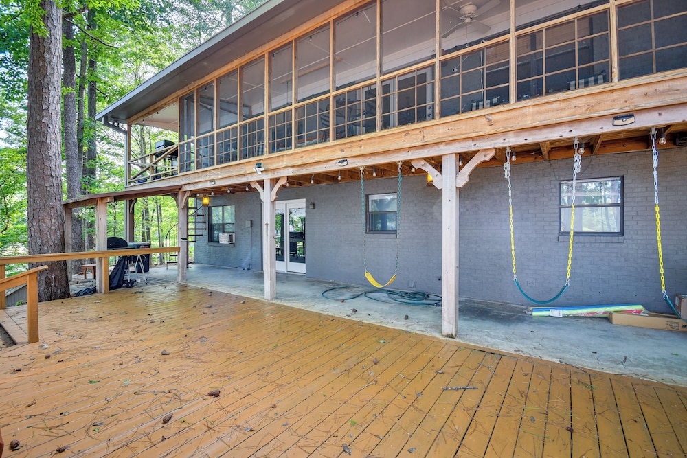Spacious Alexander City Retreat w/ Private Dock! view 2