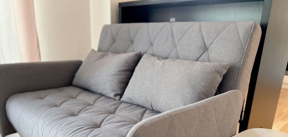 Skiathou 12 Glyfada Residences
