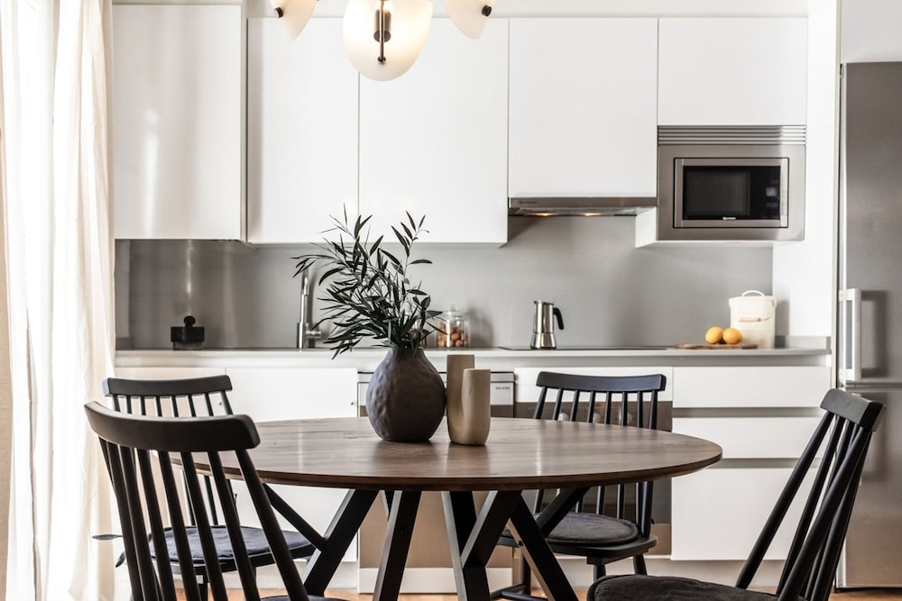 Oeste - 2 Bedrooms in Chueca