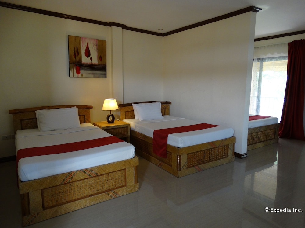 Anda White Beach Resort 8