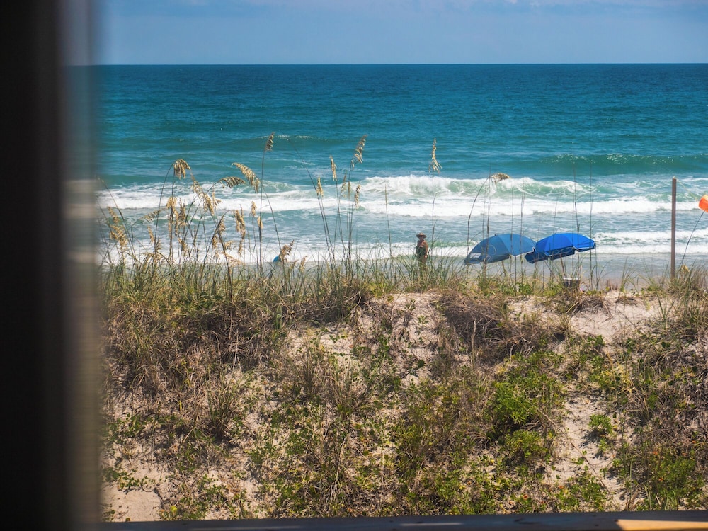 Next to Sea Gallery by Topsail Realty