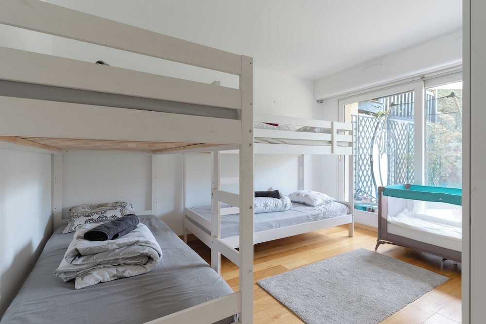 3 Bedroom Apartment With Garden and Swimming Pool view 4