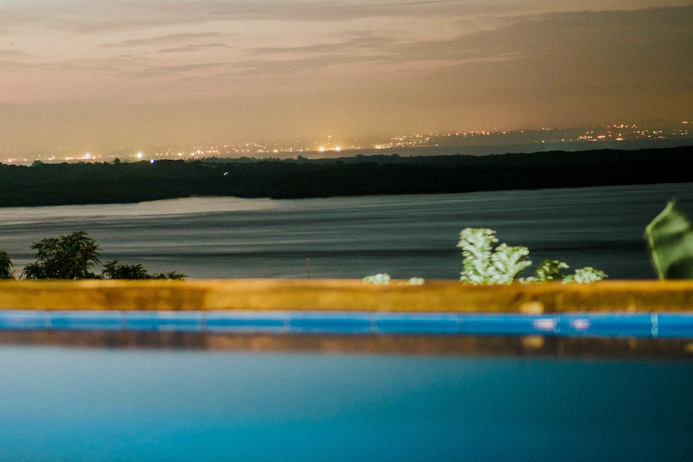 Prasi Sunset Bungalows view 4