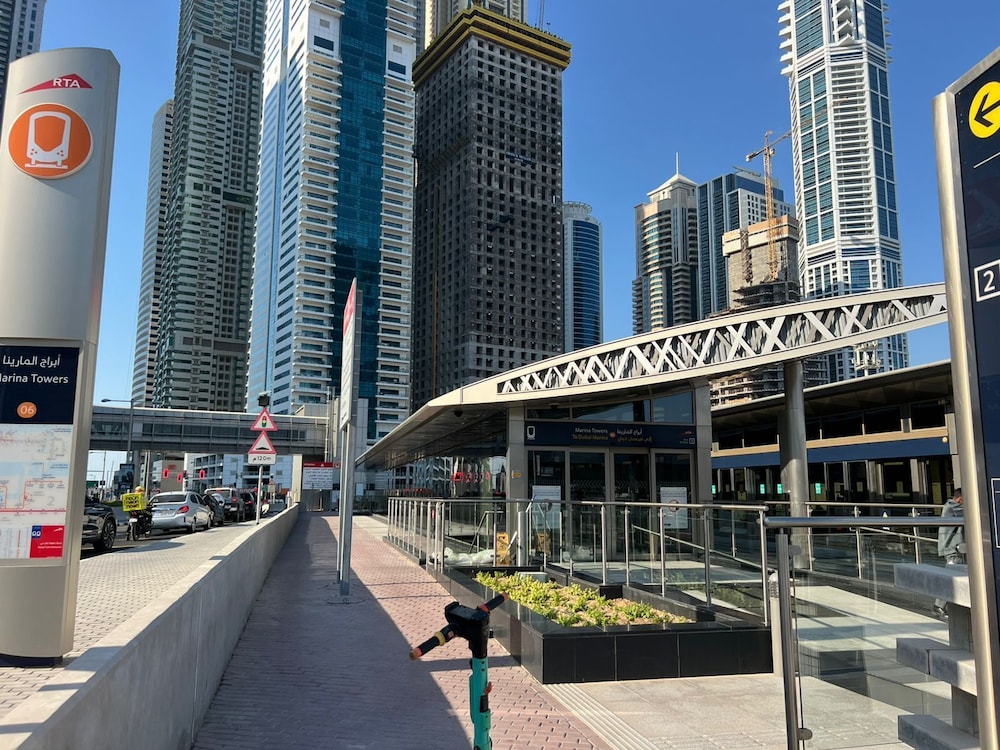 Marina Palm View Hostel - DHostels