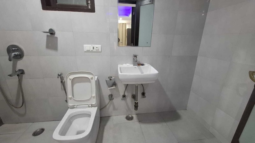 Hotel Taj Homestay- A Unit of Sahni's