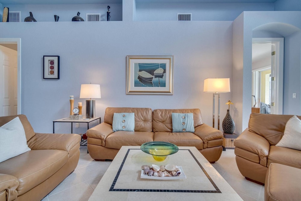 16444 Crown Arbor Way